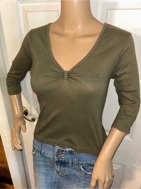 Y2K Harley-Davidson Women’s Olive V-Neck Top